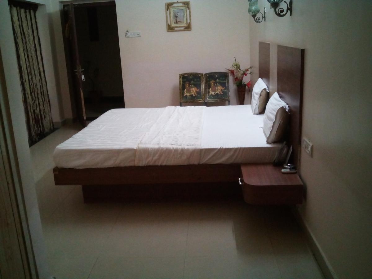 Hotel Shree Sai Shraddha Raigarh Exterior foto